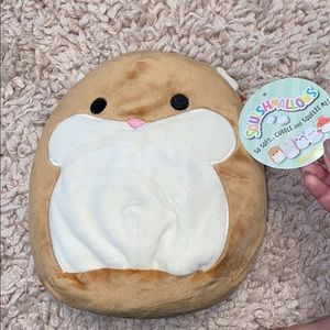 NWT Humphrey the Hamster 8” Squishmallow